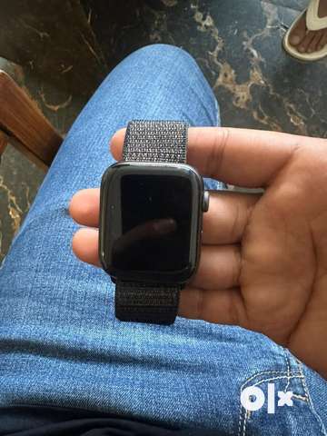 Iwatch series on sale 4 olx