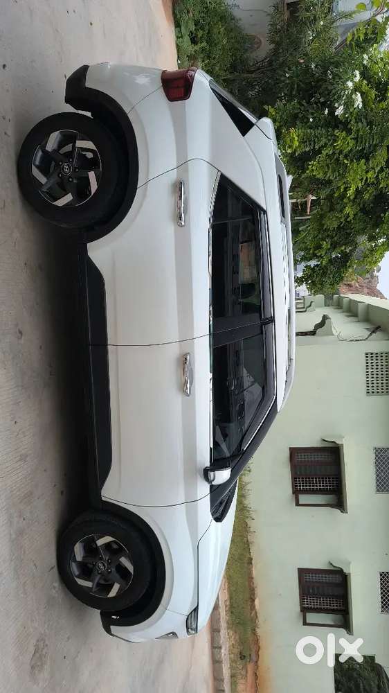 Hyundai Venue 2020 Diesel 96000 Km Driven