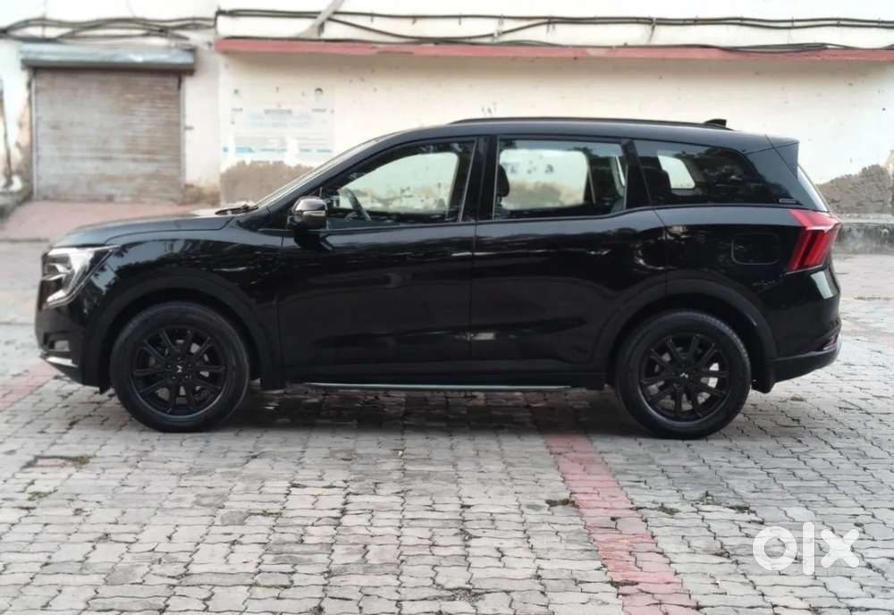 Mahindra Xuv700 2.2 Ax 7 Diesel At Luxury Pack Str, 2025, Diesel
