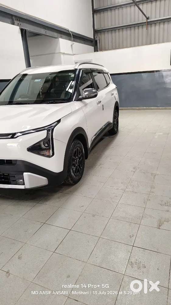 Kia Carens Clavis 2025 Petrol