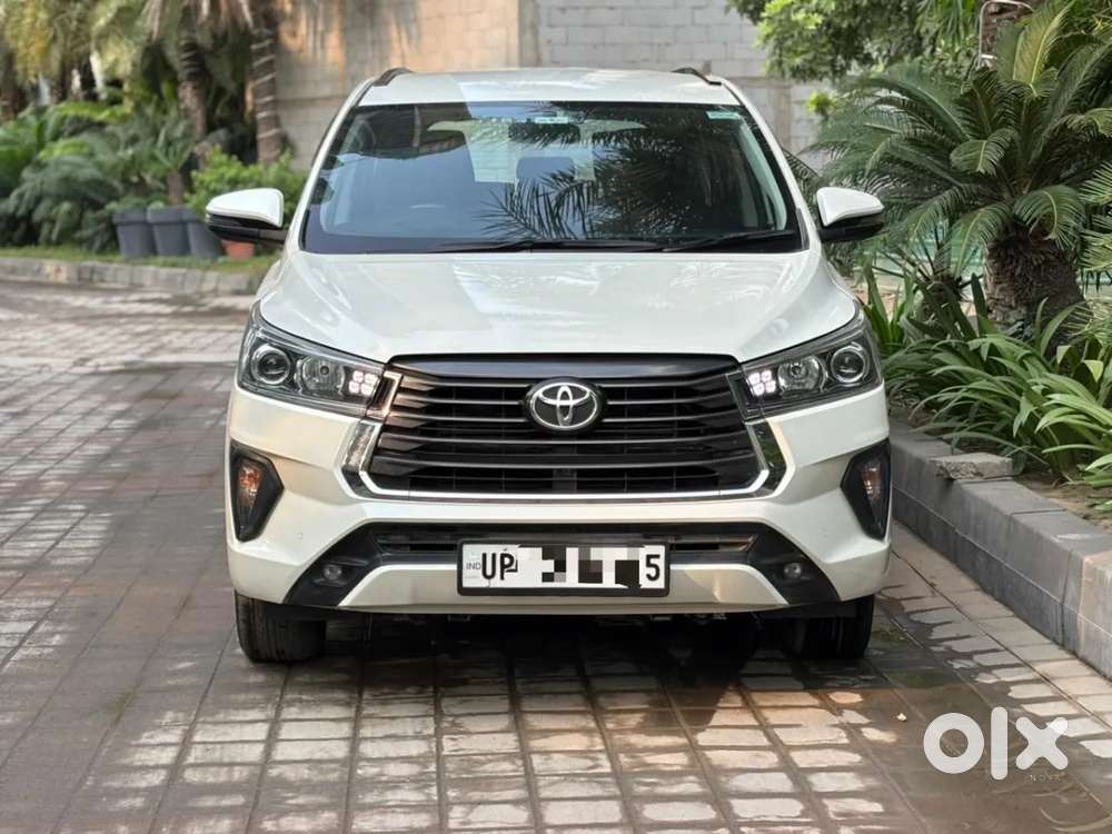 Toyota Innova Crysta [2020-ongoing] 2.4 Vx 8 Str, 2022, Diesel