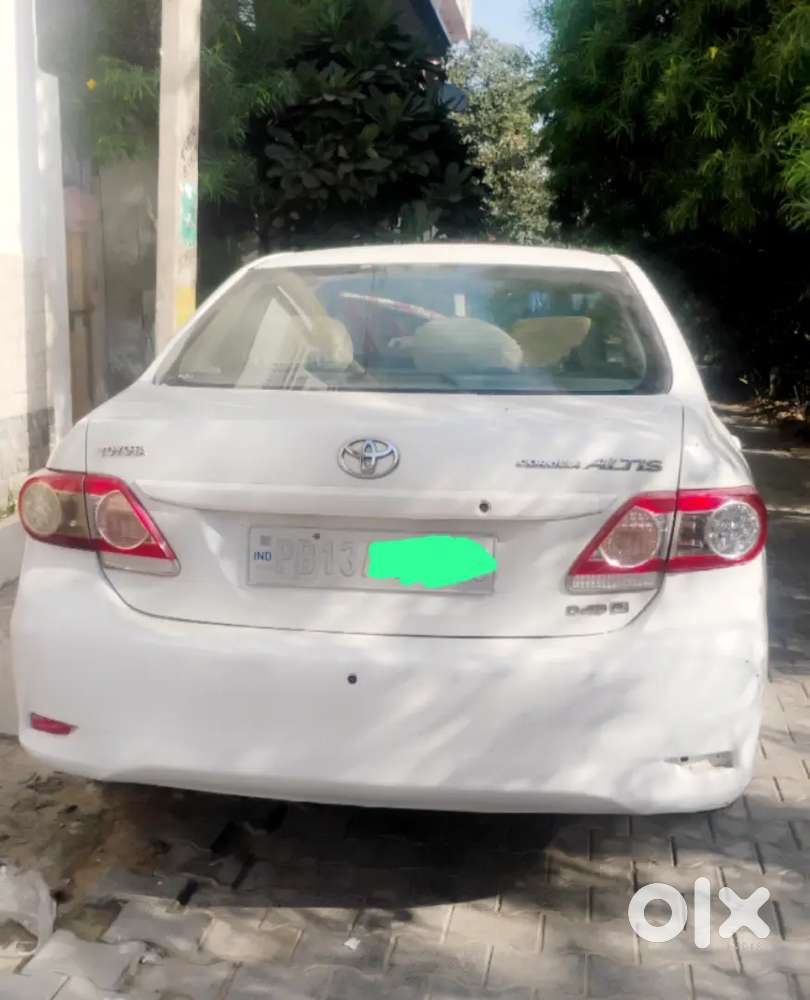 Toyota Corolla Altis 2012