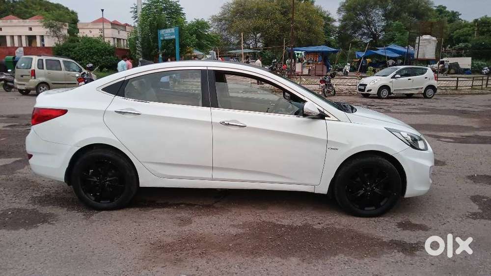 Hyundai Verna 1.6 Sx Crdi (o), 2012, Diesel