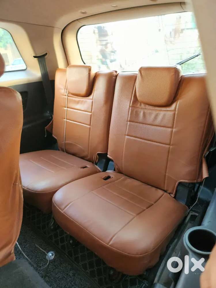 Xuv500 W8 2014