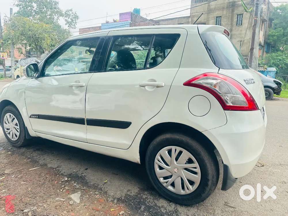 Maruti Suzuki Swift 2012 Diesel 118000 Km Driven