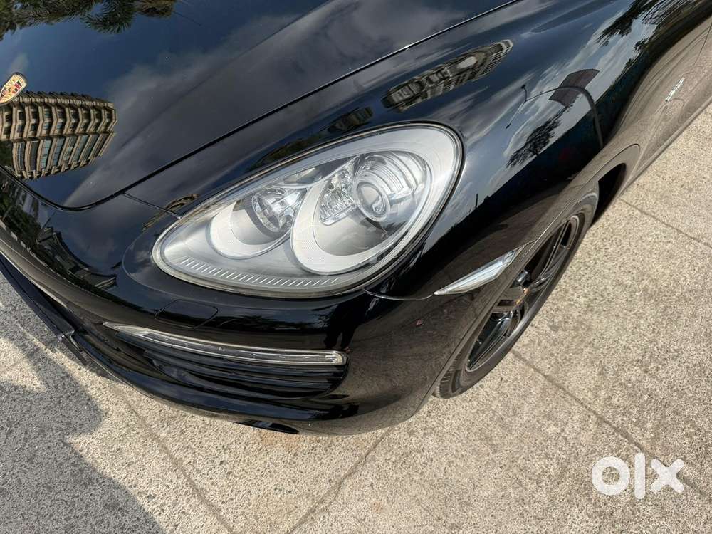 Porsche Cayenne 2014 Diesel 90000 Km Driven