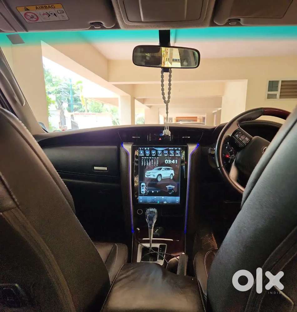 Toyota Fortuner Legender