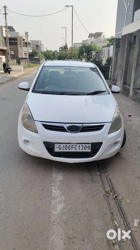 Hyundai I20 Sportz 2012 Diesel Owner-2