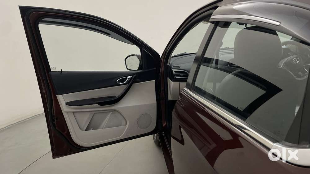 Tata Tigor Xza Plus, 2022, Petrol