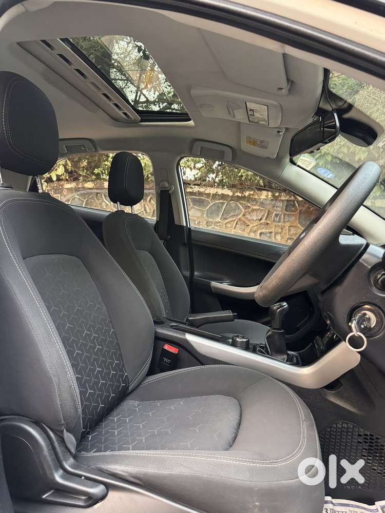 Tata Nexon 1.5 Revotorq Xm (s), 2022, Diesel
