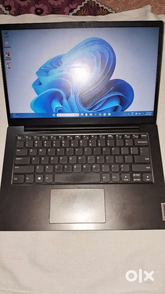 Lenovo laptop 1 year's 6 month used
