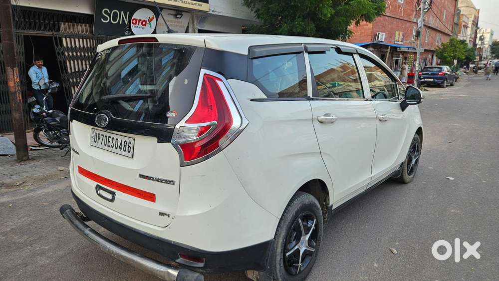 Mahindra Marazzo M4, 2019, Diesel