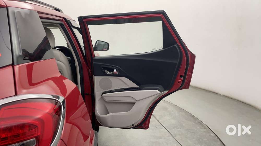 Mahindra Xuv300 W8 Option, 2021, Petrol