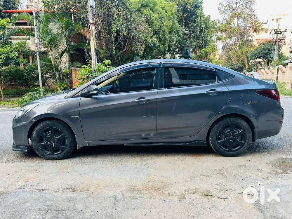 Hyundai Fluidic Verna 1.6 Vtvt S, 2011, Petrol