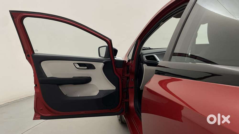 Tata Altroz Xz, 2022, Petrol