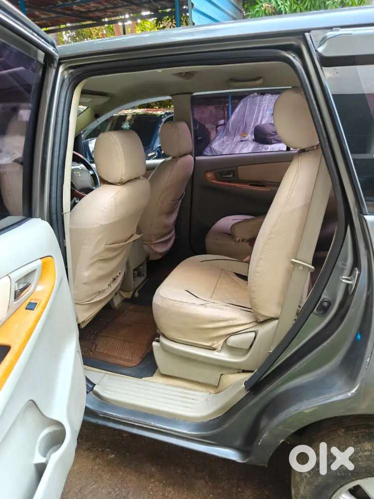 Toyota Innova 2011 2.5 V Diseal