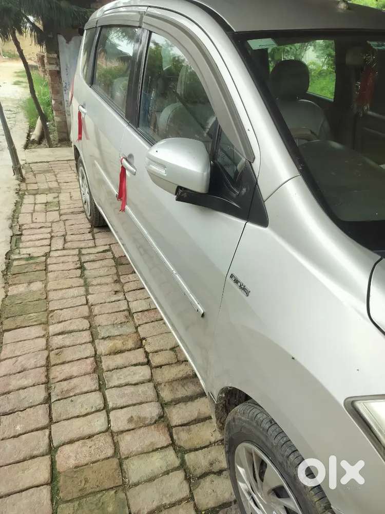 Maruti Suzuki Ertiga Anniversary Edition 2017