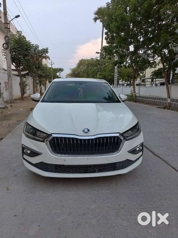 Skoda Slavia 1.0 Tsi Style At, 2022, Petrol