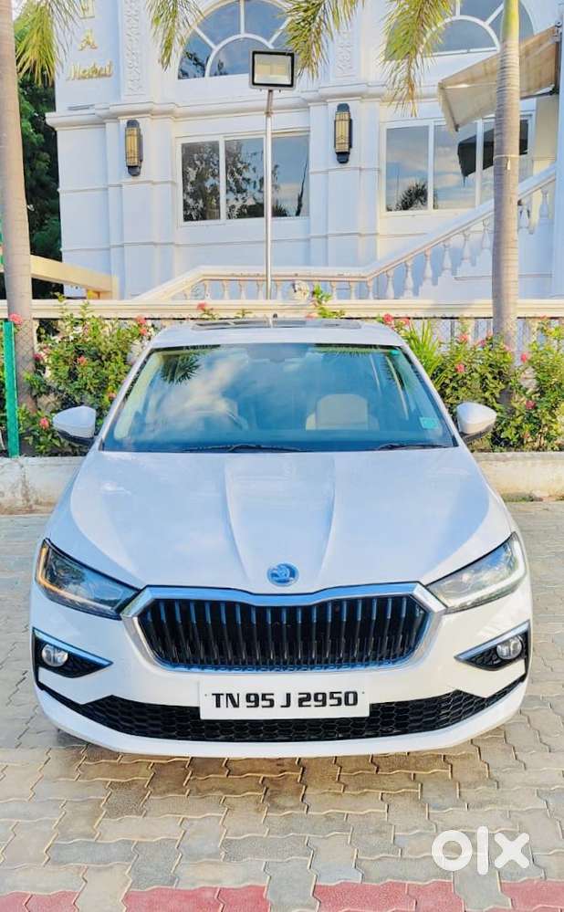 Skoda Slavia Style 1.0l Tsi Mt, 2023, Petrol