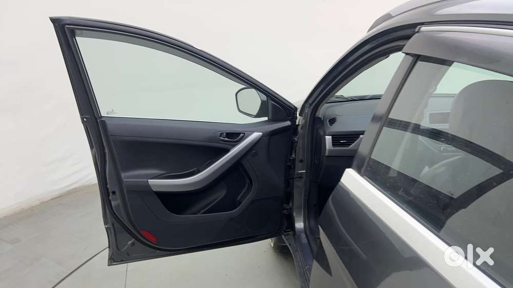 Tata Nexon 1.2 Revotron Xm (s), 2023, Petrol