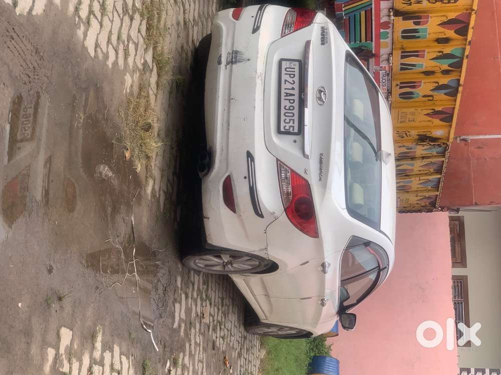 Hyundai Fluidic Verna 2012