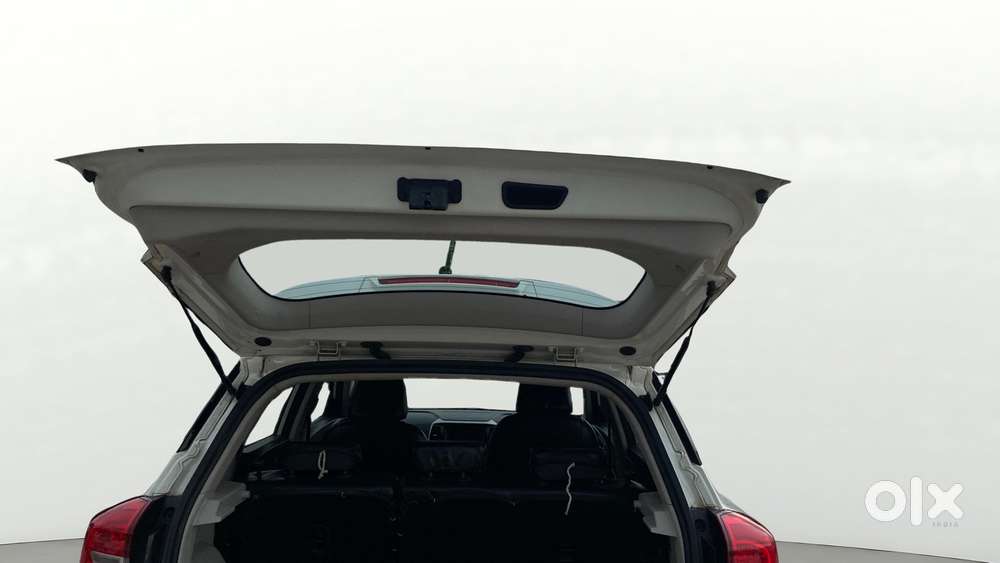 Mahindra Xuv300 W8, 2021, Petrol