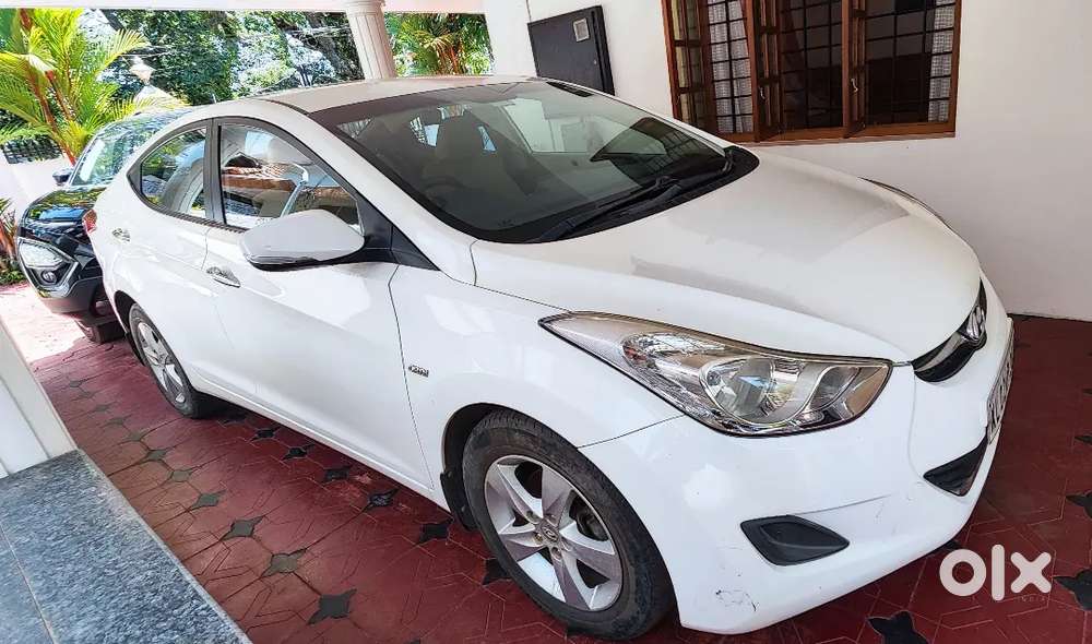 Hyundai Elantra 2013 Diesel 79000 Km Driven