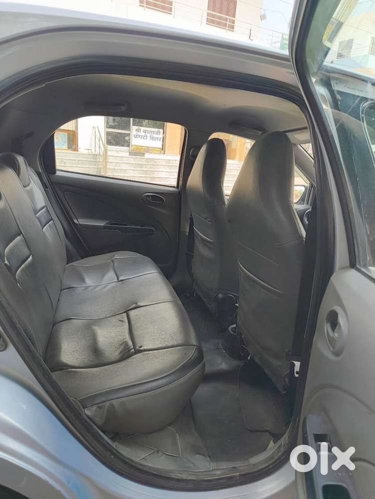 Toyota Etios Liva 2012