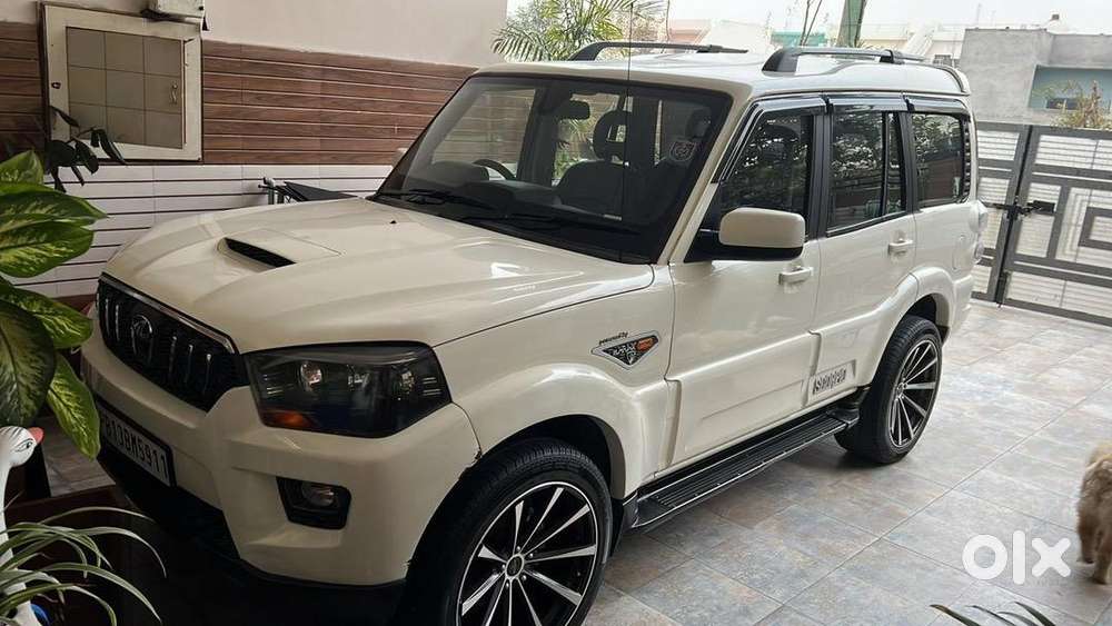 Mahindra Scorpio 2016 Diesel Well Maintained