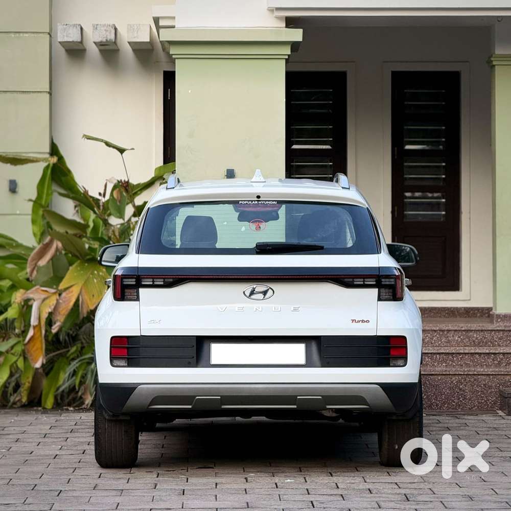 Hyundai Venue 1.0 Sx (o) Turbo Dct, 2023, Petrol