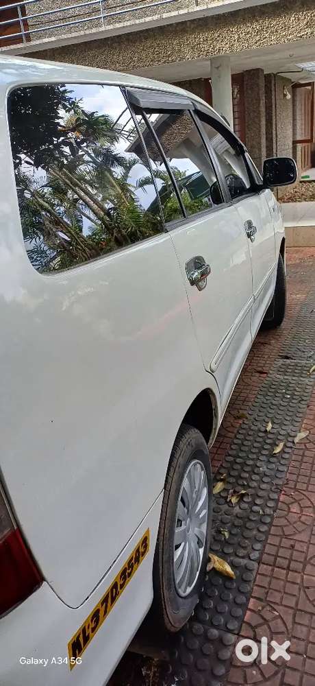 Toyota Innova G2