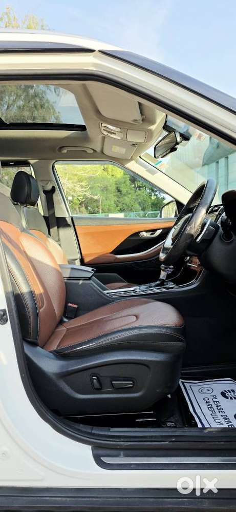 Hyundai Alcazar 1.5 Signature (o) Diesel At 6 Str Dual Tone, 2022, D..