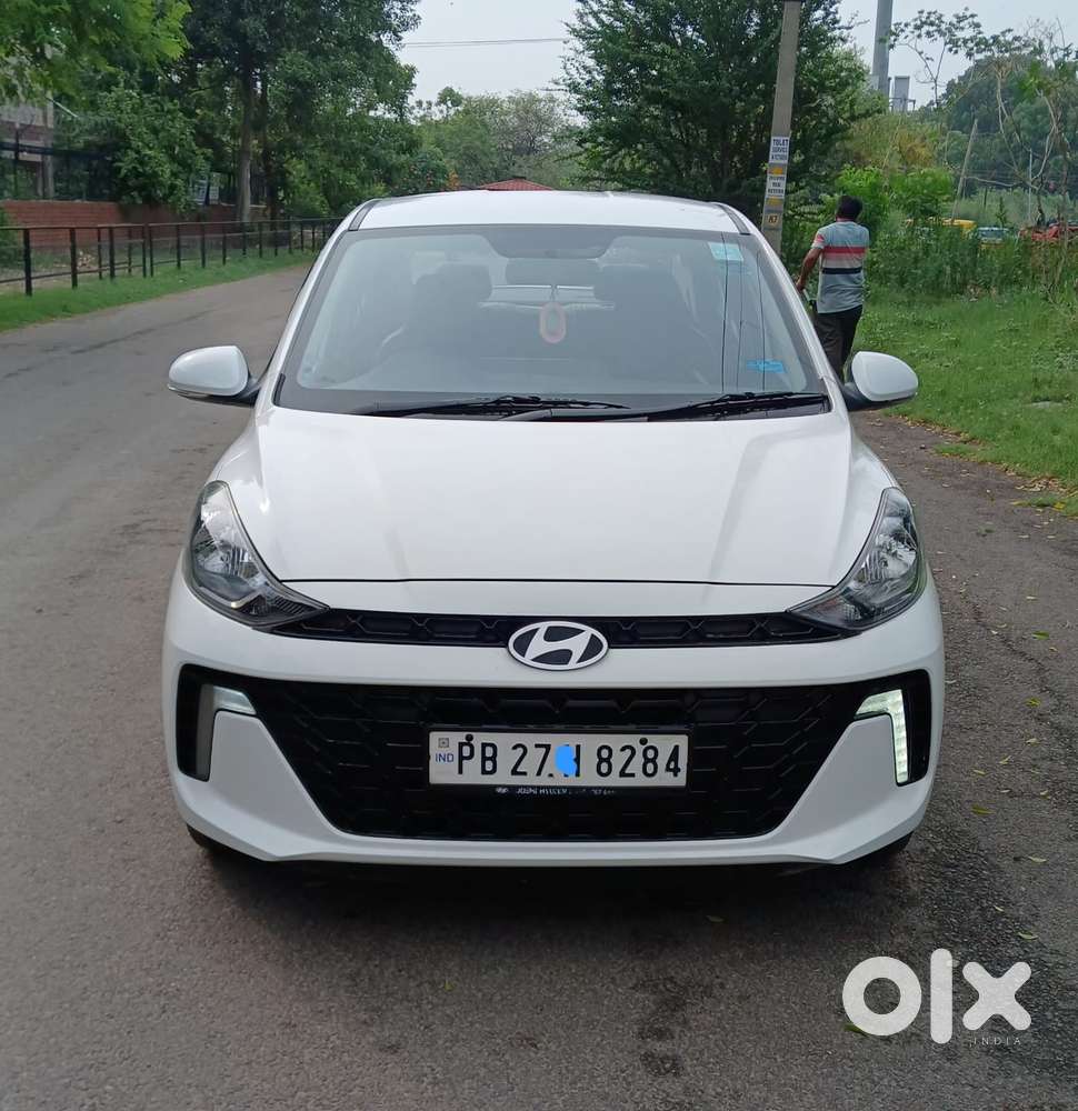 Hyundai Aura Sx (o) Manual, 2023, Petrol