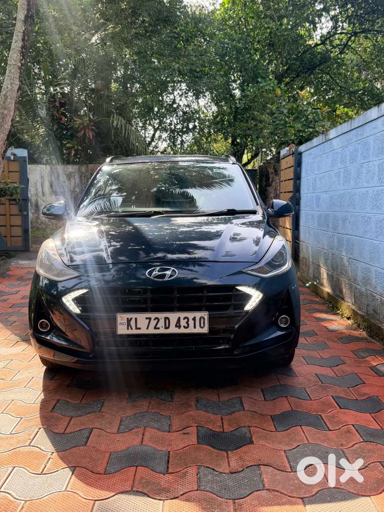 2022 Hyundai Grand I10 Nios Sportz Amt  29k Km  Loaded With Dashcam