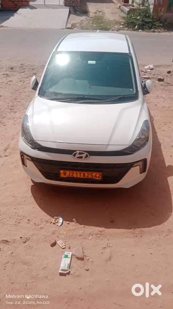 Hyundai Aura 2023 Petrol Well Maintained