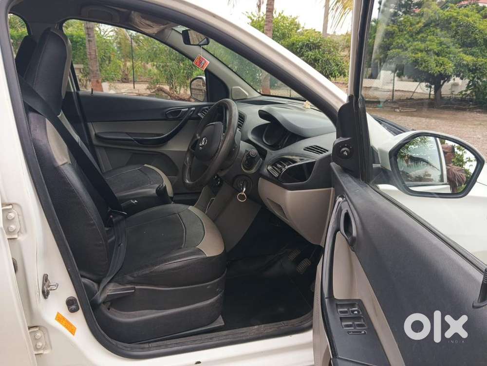 Tata Tiago Petrol 2018