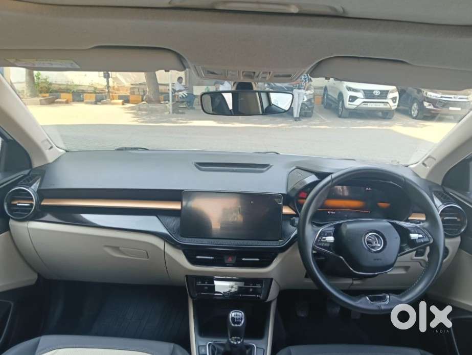 Skoda Slavia 1.0 Tsi Style, 2023, Petrol