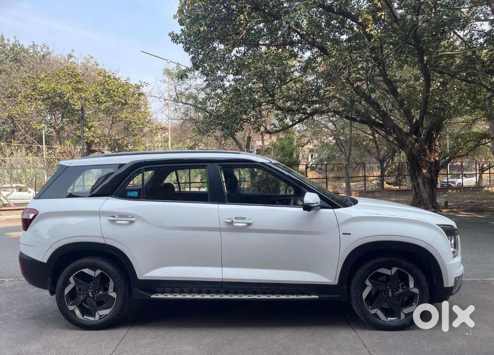 Hyundai Alcazar 2.0 Signature (o) Petrol At 6 Str, 2023, Petrol