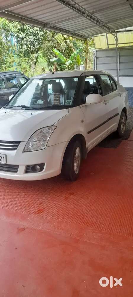 Maruti Suzuki Dzire 1.2 Vxi 2011 Model