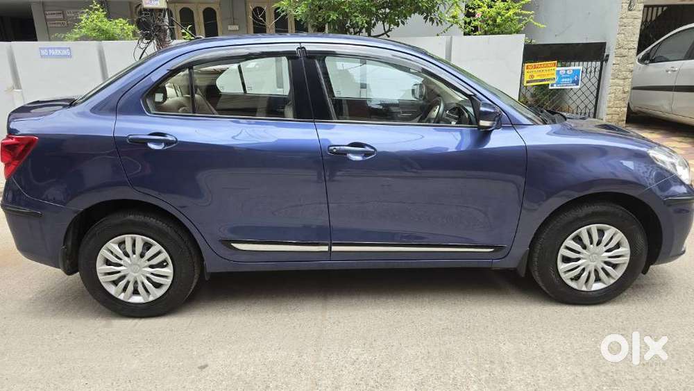 Maruti Suzuki Dzire 1.2 Vxi, 2022, Petrol