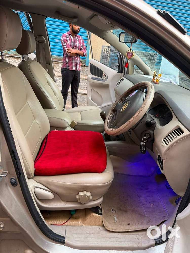 2010 Innova 127515 Kms Driven