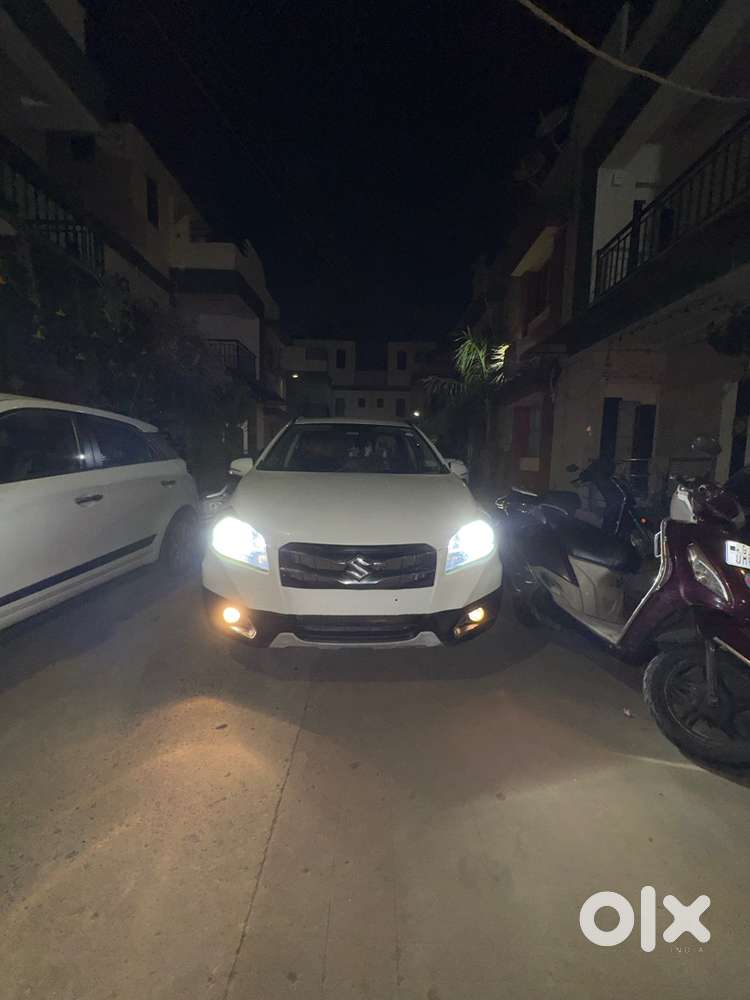 Maruti Suzuki S Cross 2015 Diesel Well Maintained
