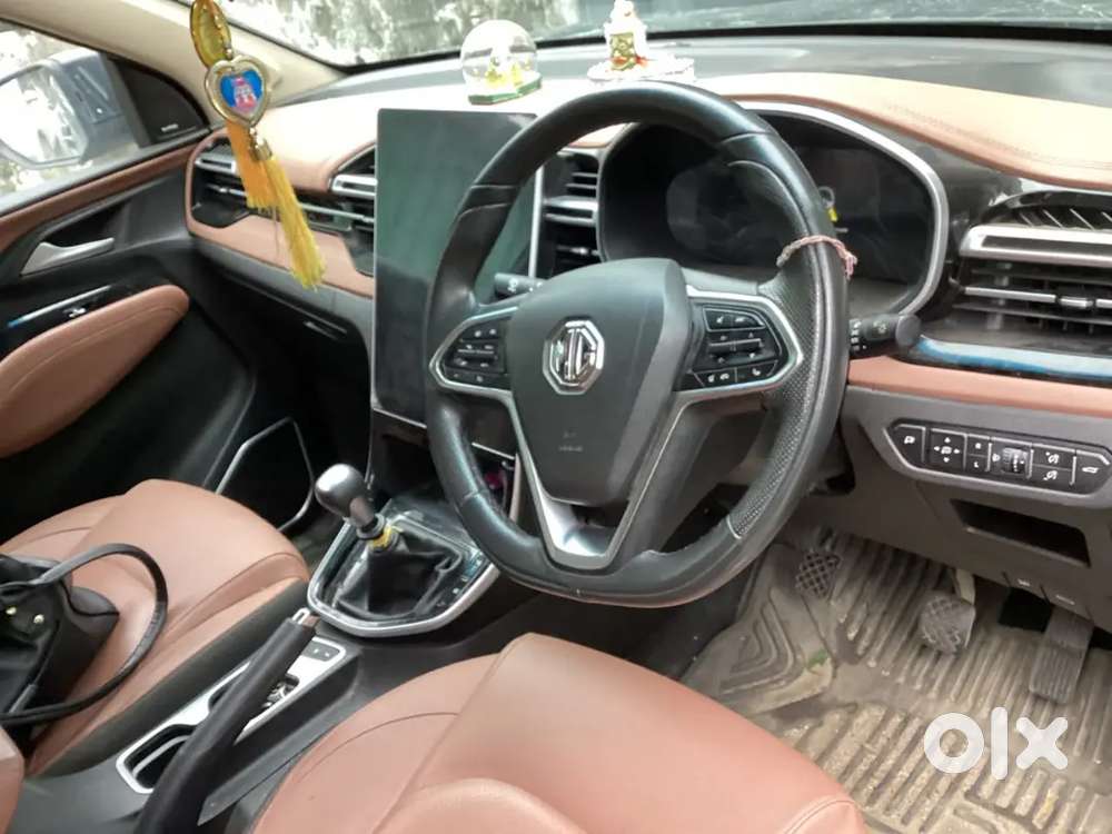 Mg Hector Plus 2023