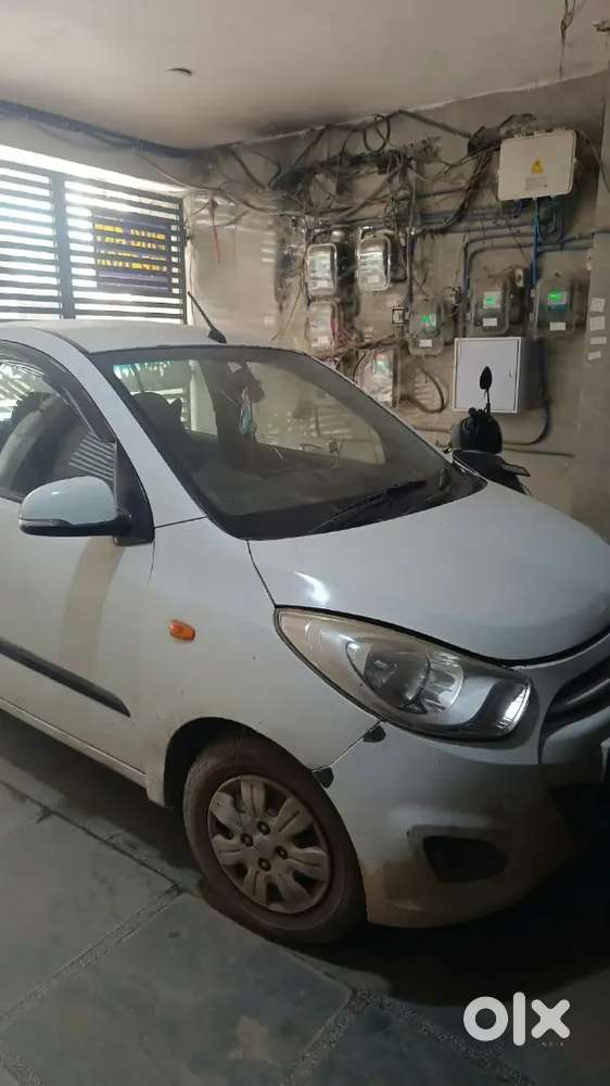 Hyundai Grand I10 2012 Petrol Car