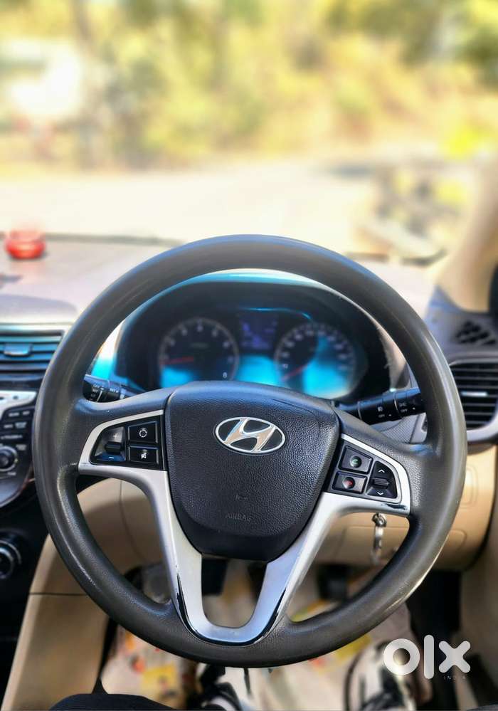 Hyundai Verna Fluidic 1.6 Vtvt Sx, 2012, Petrol