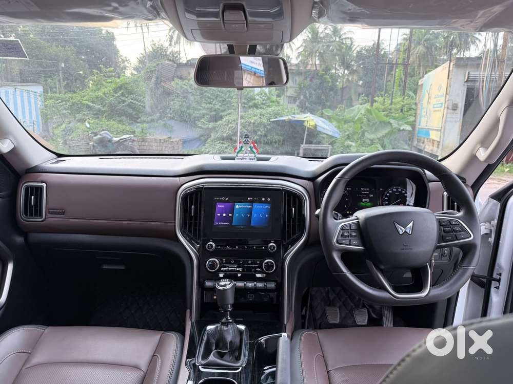 Mahindra Scorpio-n 2.0 Z8 Petrol Mt 7 Str, 2024, Petrol