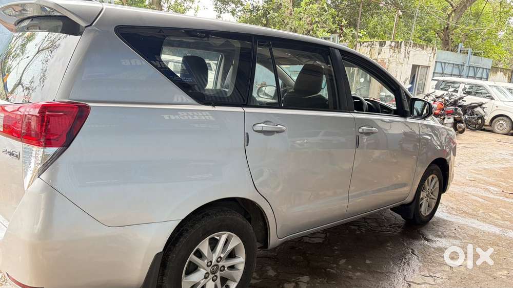 Toyota Innova Crysta 2.4 G Plus Mt 8 Str, 2018, Diesel