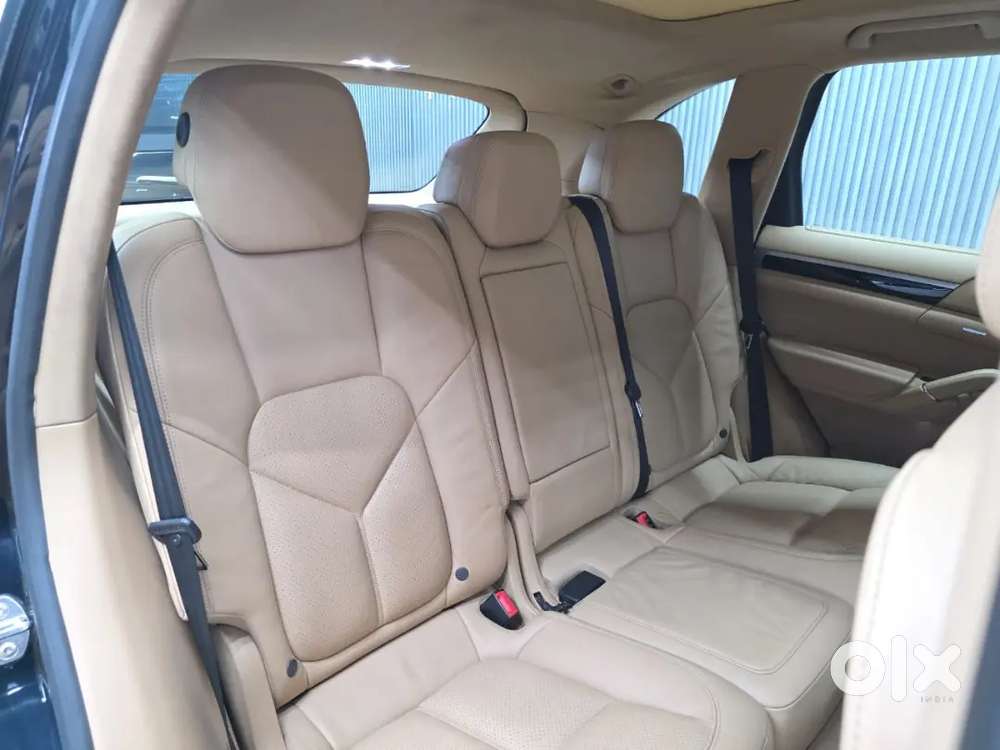 Porsche Cayenne Diesel Platinum 2016 Edition
