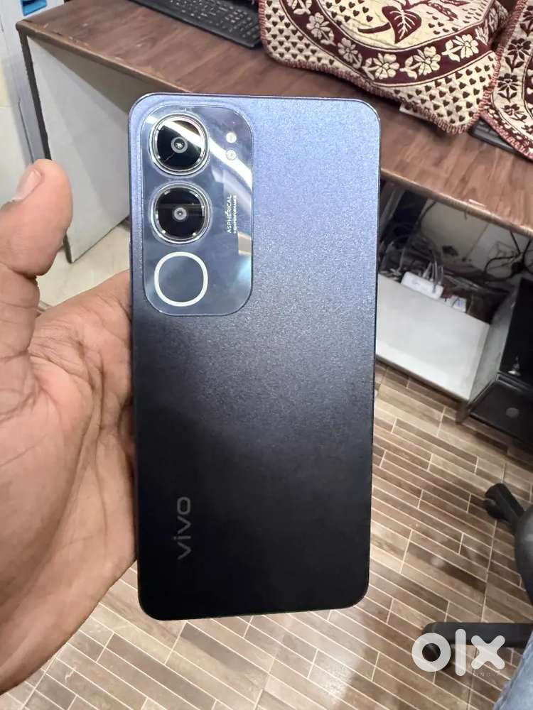 Vivo y 29 bill box nahi hai 9000