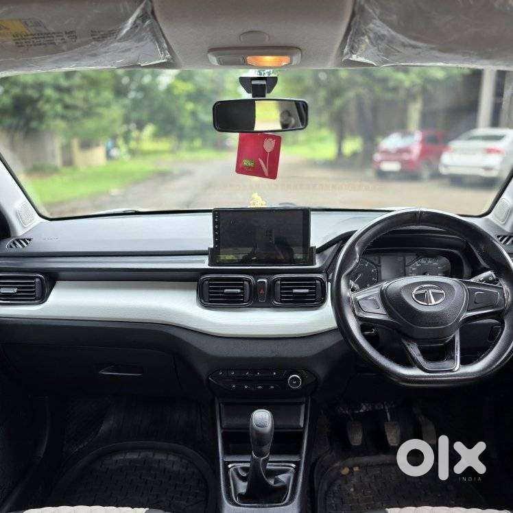 Tata Punch, 2022, Petrol